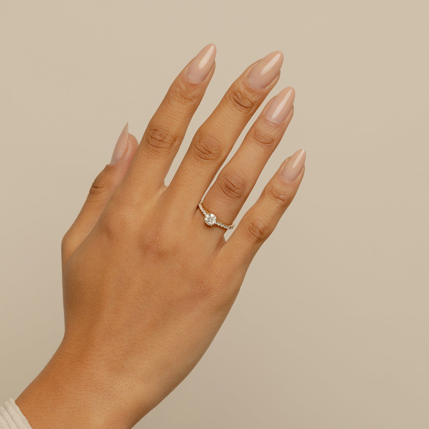 Round Cut Pavé Solitaire Engagement Ring