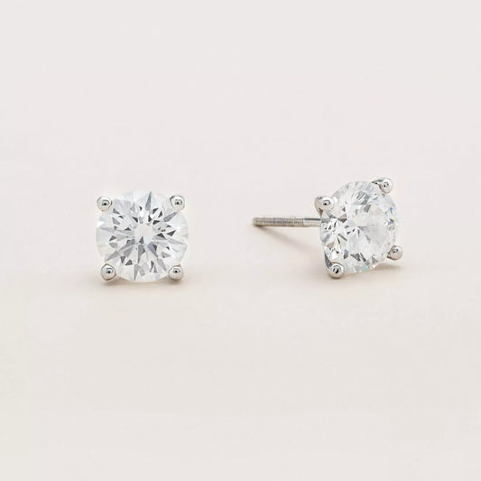Clous d'oreilles à diamant solitaire