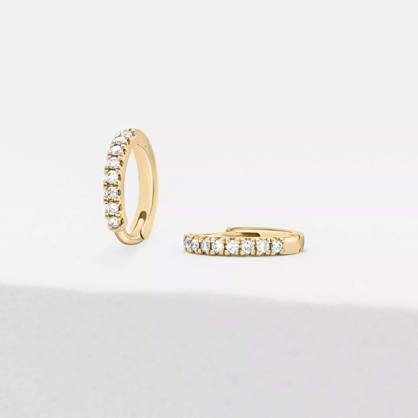 Mini anneaux avec pavé de diamants
