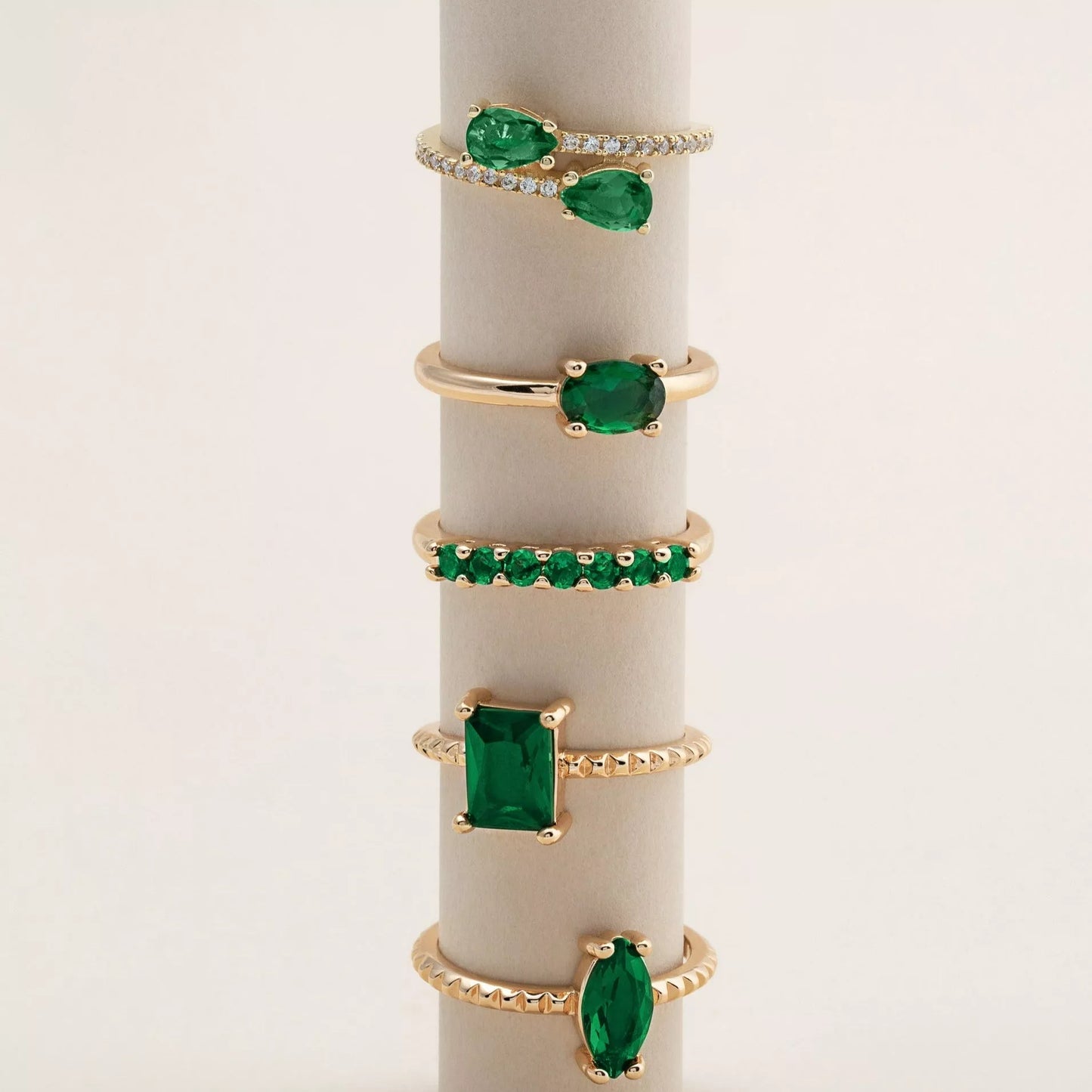 Pyramid Band Emerald Ring