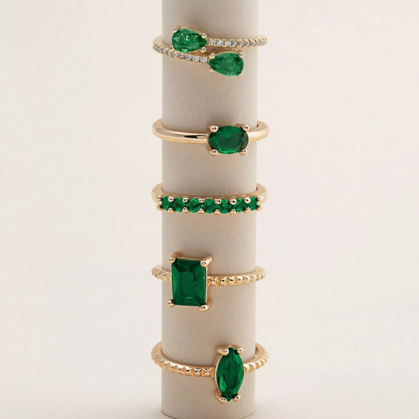 Oval Solitaire Emerald Ring