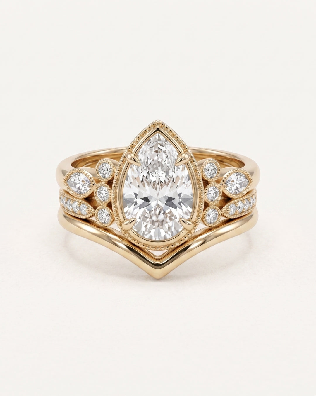 Bague de fiançailles en diamant coussin allongé avec pavé et halo caché