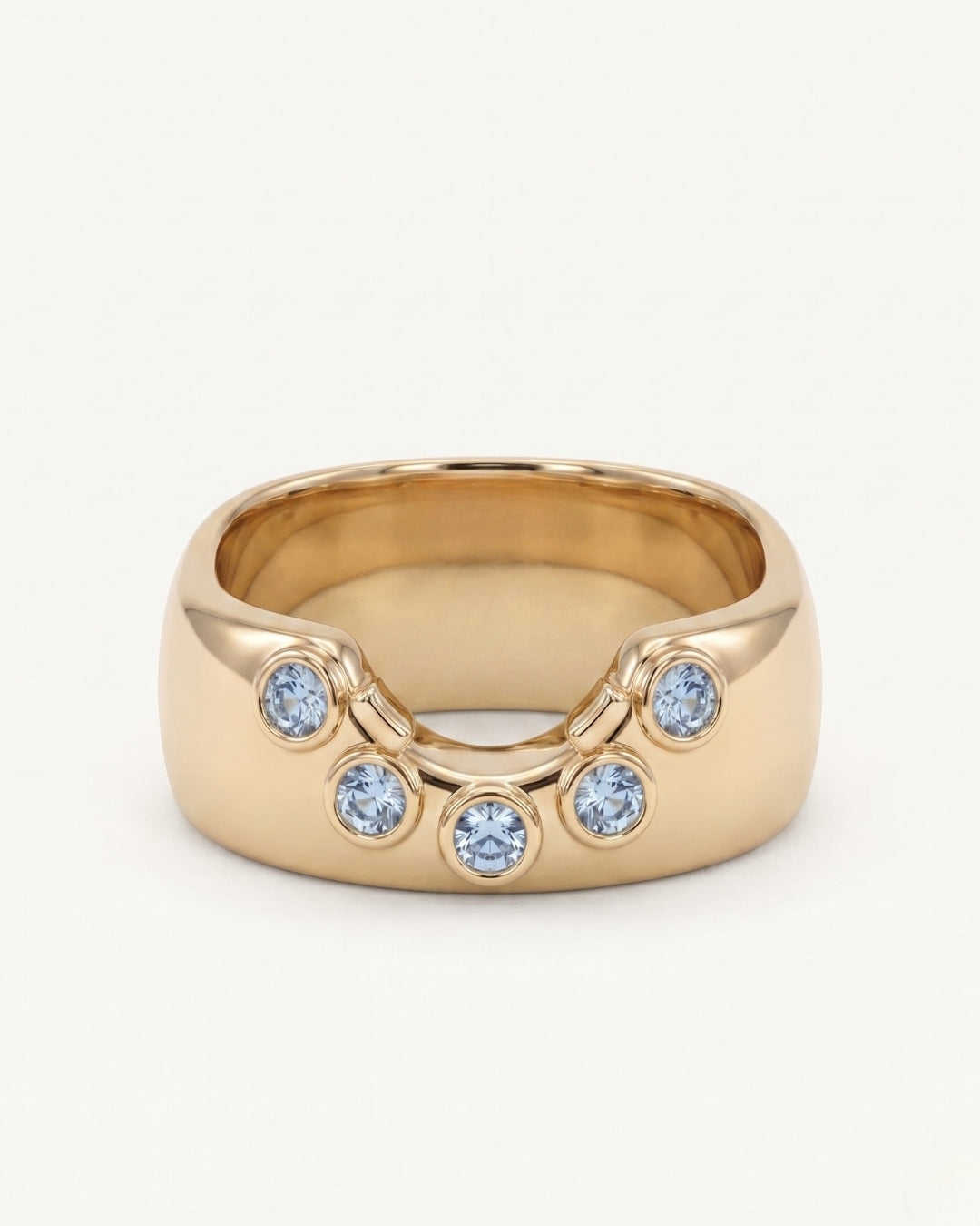 Bezel Gemstone Curve Ring Pale Blue Sapphire