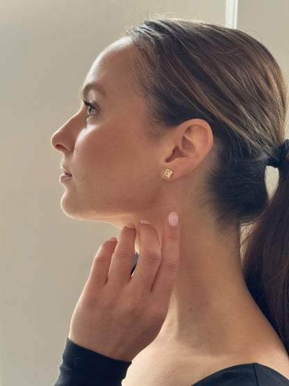 Clover stud earrings