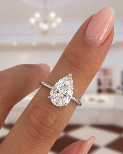Bague de fiançailles solitaire diamant poire