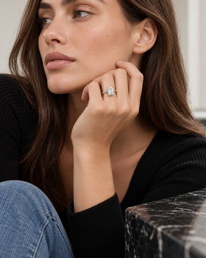 Bague de fiançailles solitaire diamant émeraude