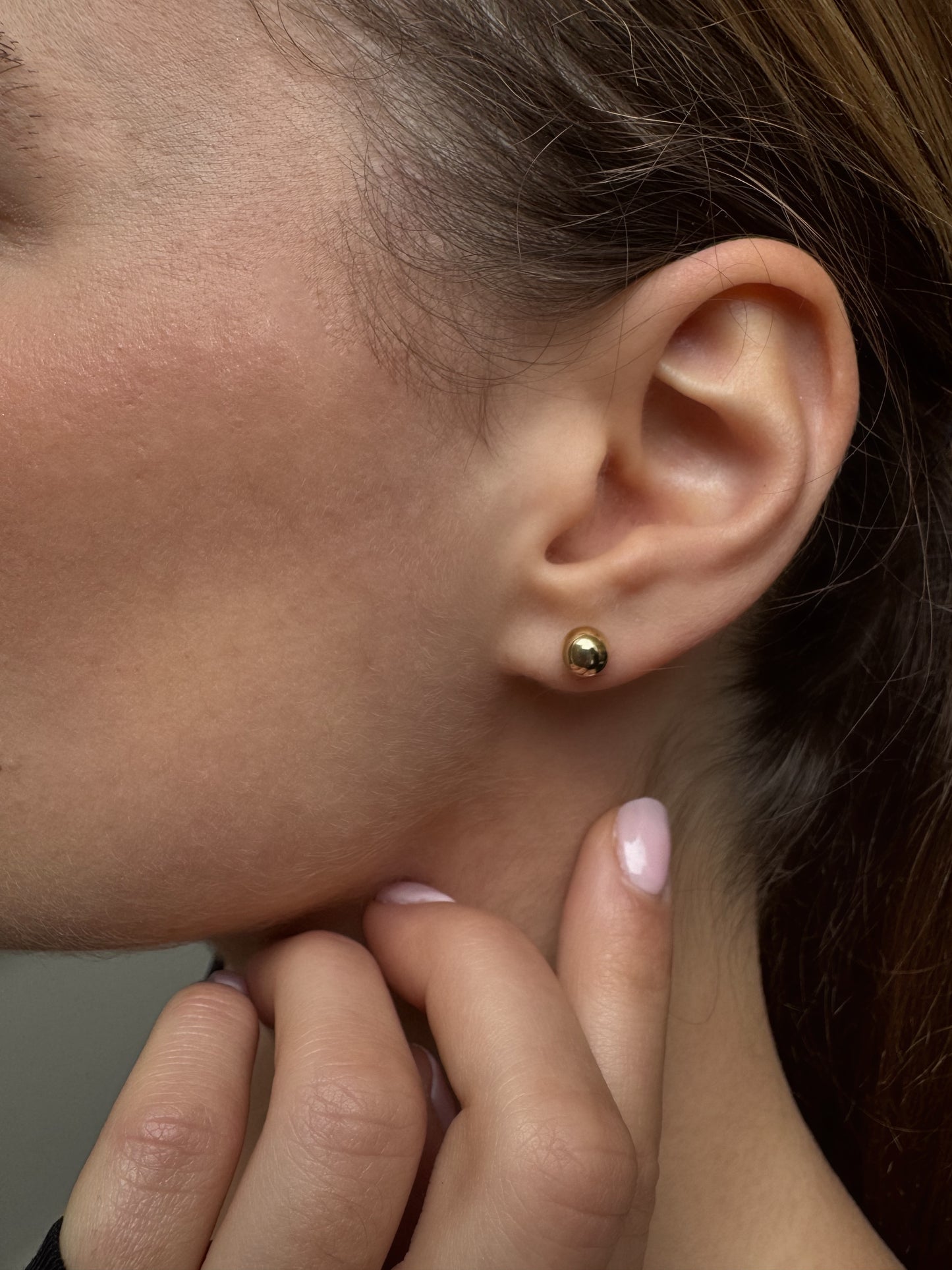 Small ball stud earrings