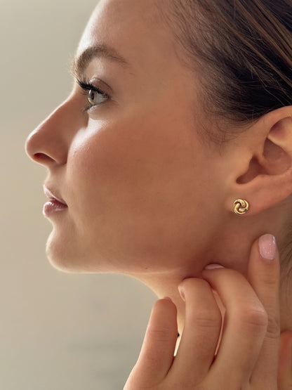 Knot stud earrings
