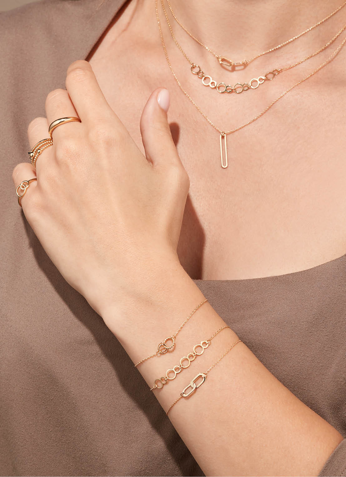 Jackie Amsterdam Cannaregio Bracelet in 14K Yellow Gold worn on wrist