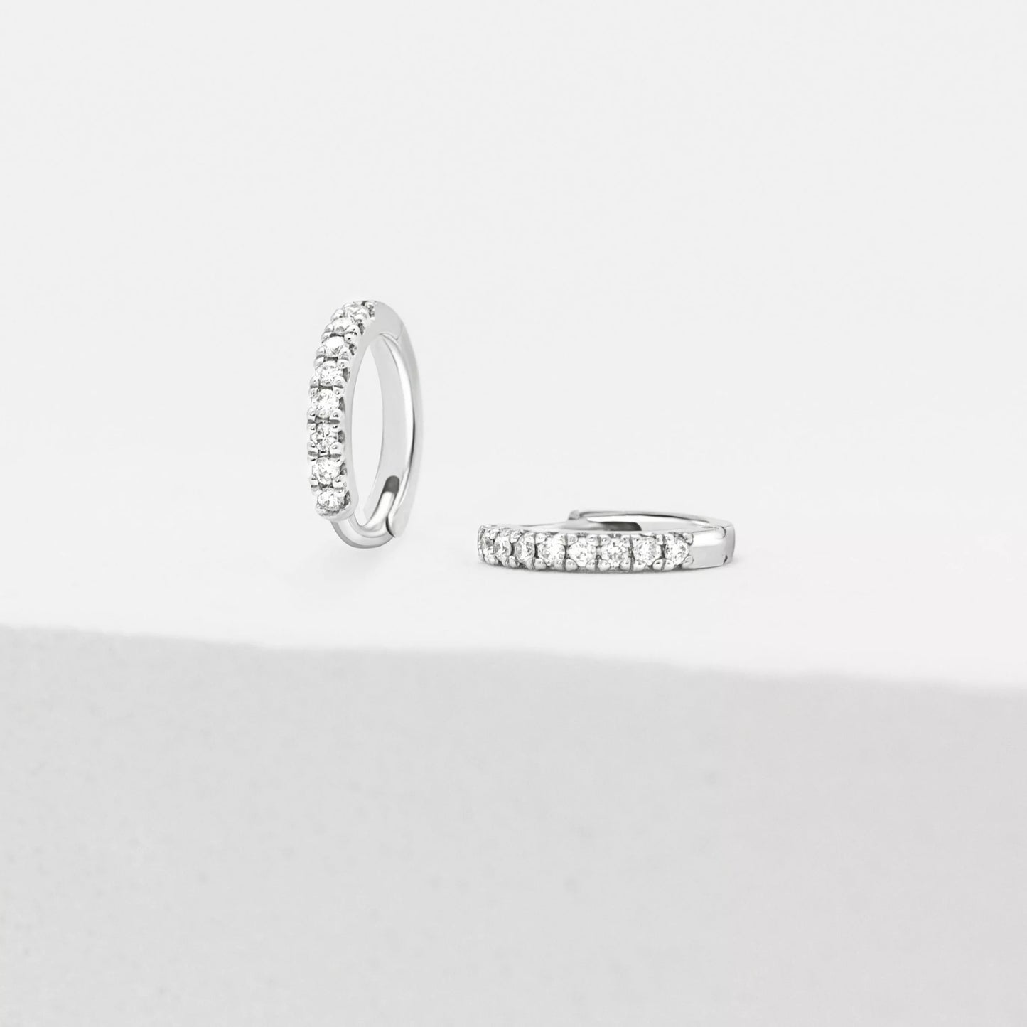 Mini anneaux avec pavé de diamants