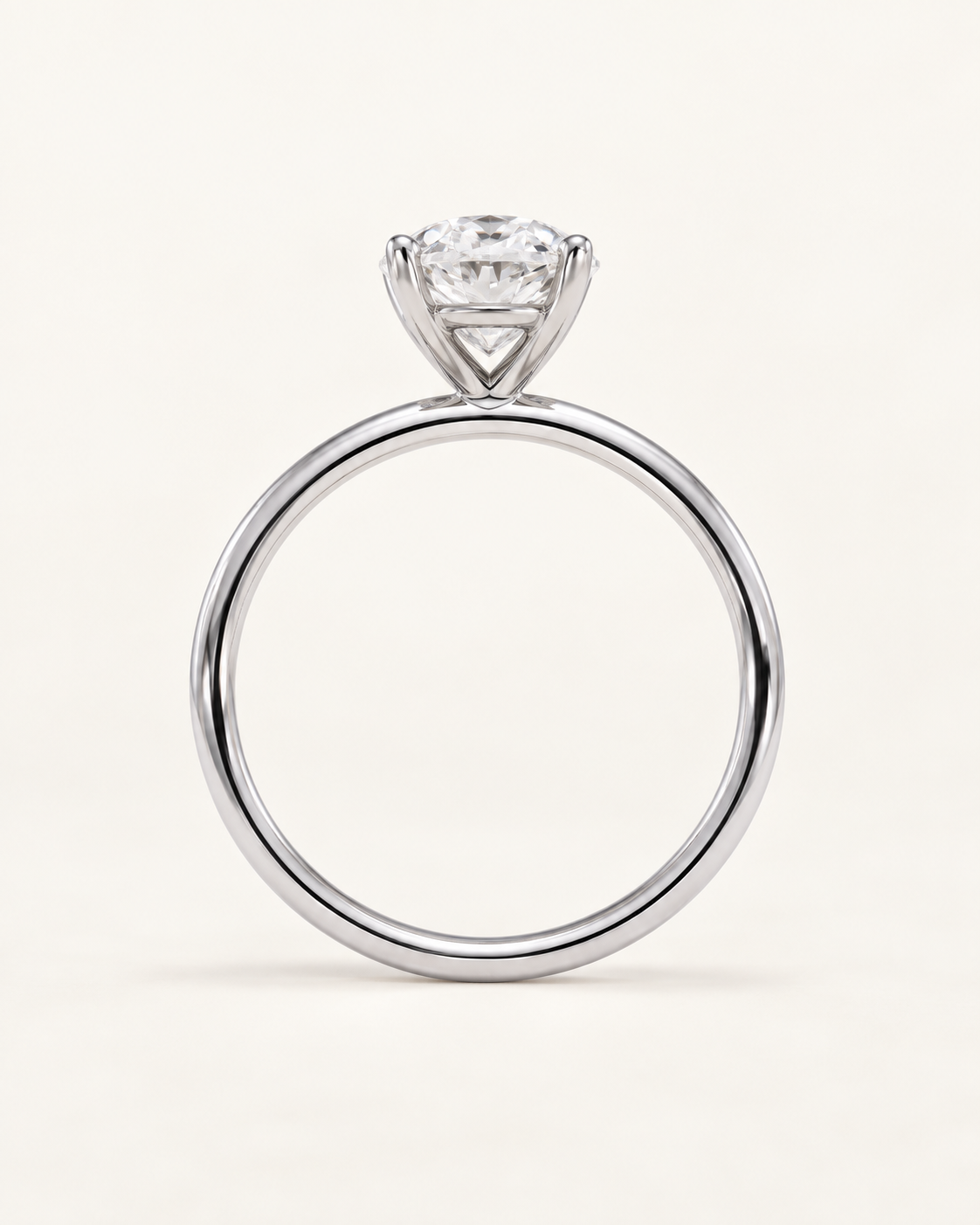 Oval cut engagement ring
