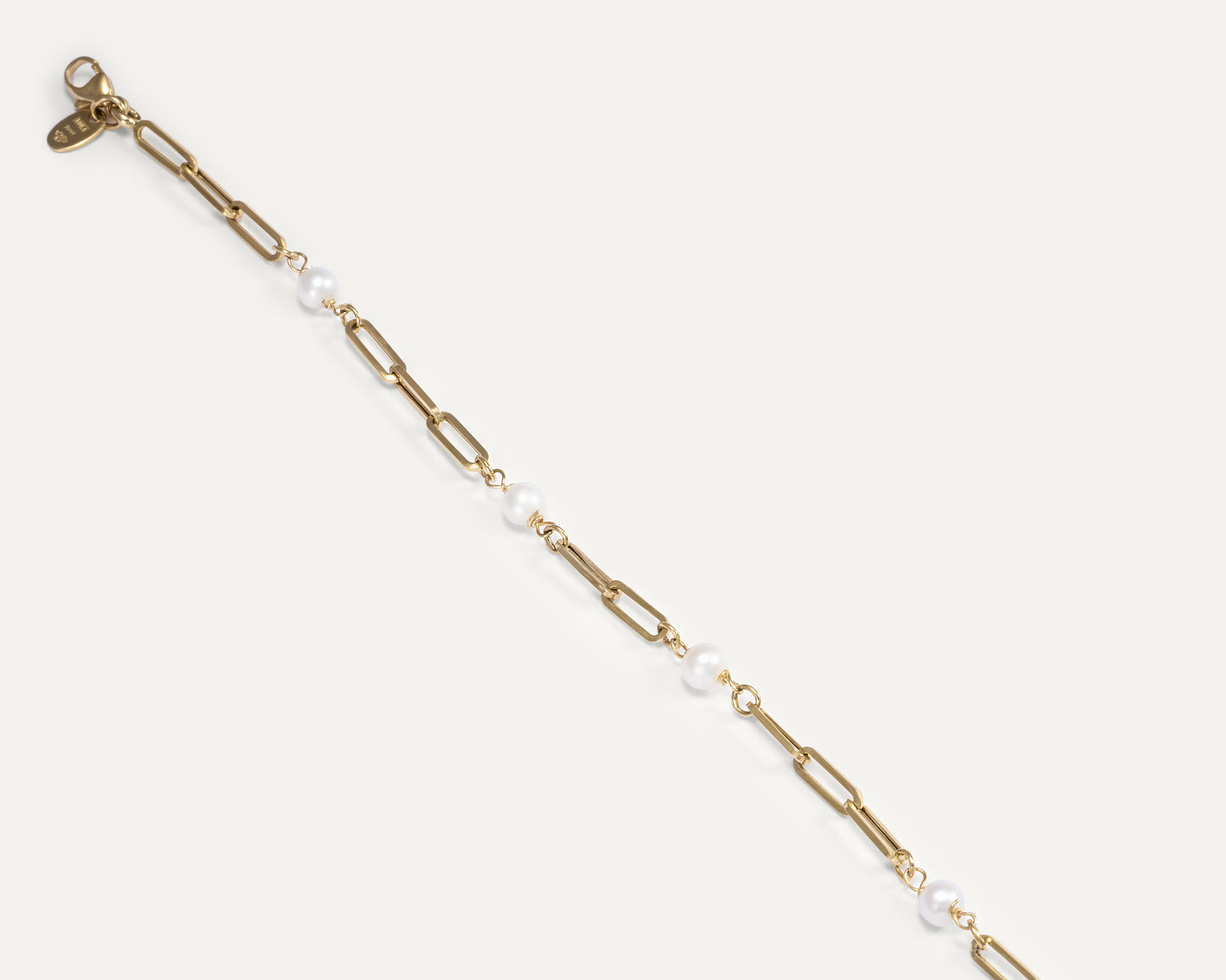 Paperclip bracelet with 4 pearls (Ready-to-ship)