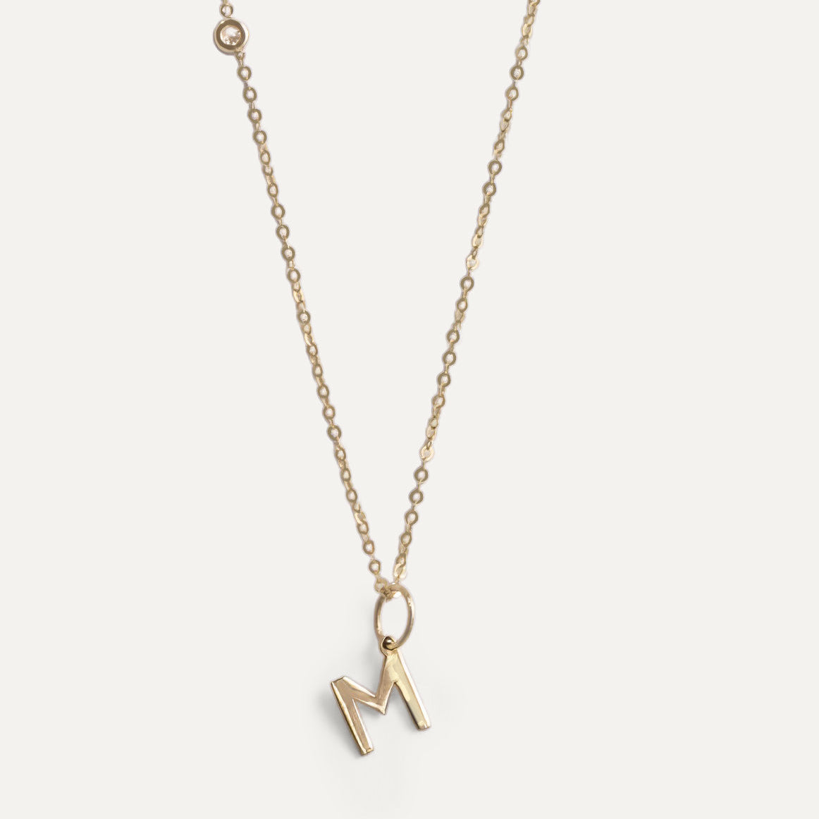 Collier initial