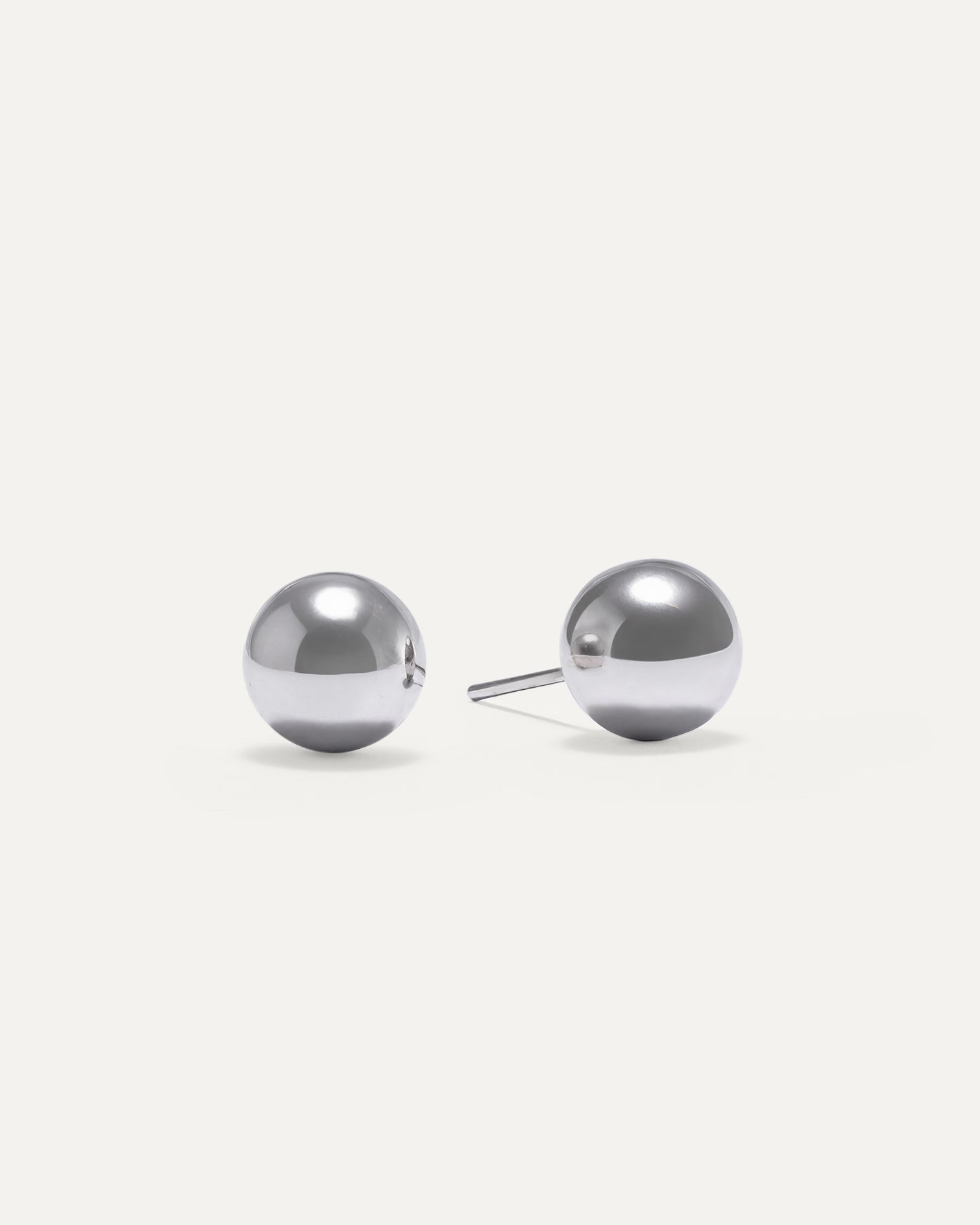 Medium ball stud earrings (Ready-to-ship)