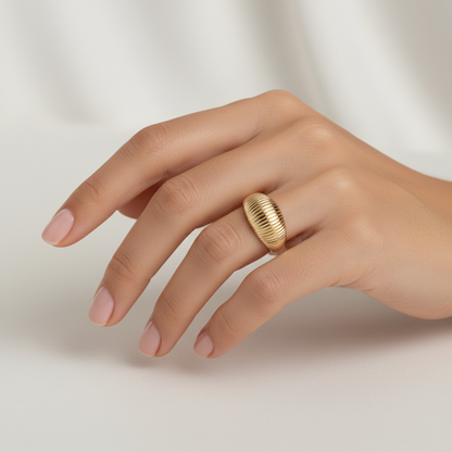 Wide gold ring with lined pattern (Ready-to-ship)