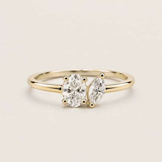 Double Oval Diamond Ring in Gold